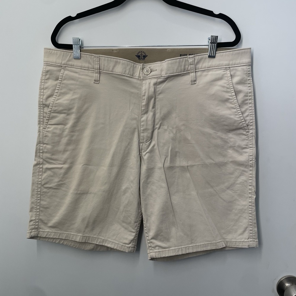 DOCKERS Flex Comfort Men's KHAKI Shorts Size 38 Casual Beige Shorts